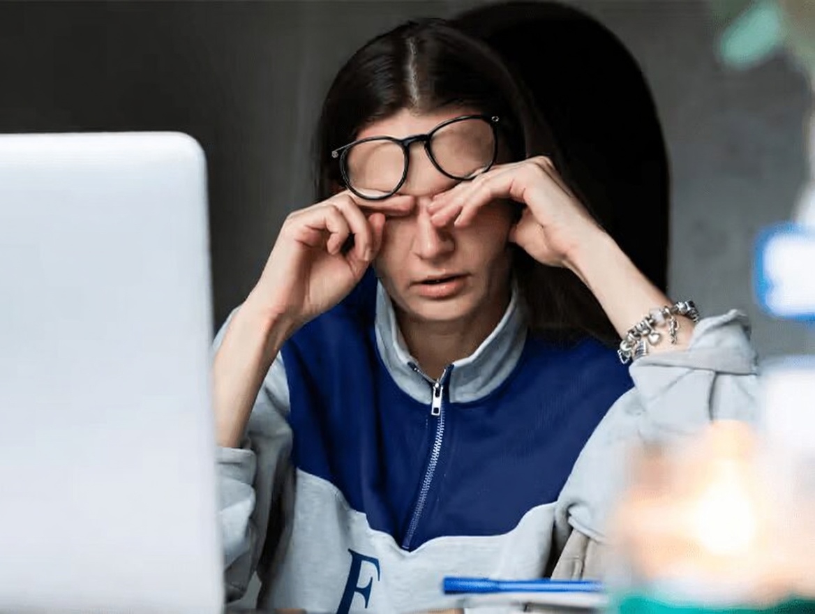 8 signes d’alerte importants qui peuvent apparaître avant un AVC et 9 conseils pratiques pour aider à réduire votre risque