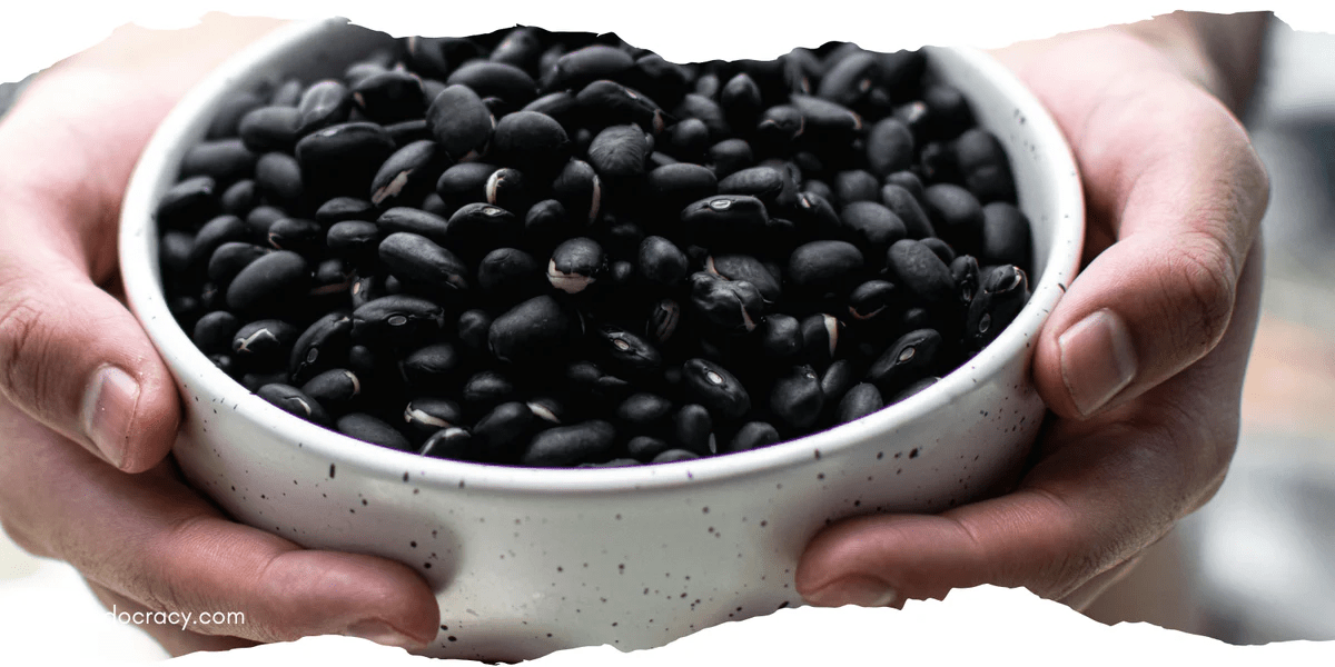 Fatigué des crampes nocturnes aux jambes ? Découvrez le pouvoir de 5 aliments riches en magnésium pour les personnes âgées !