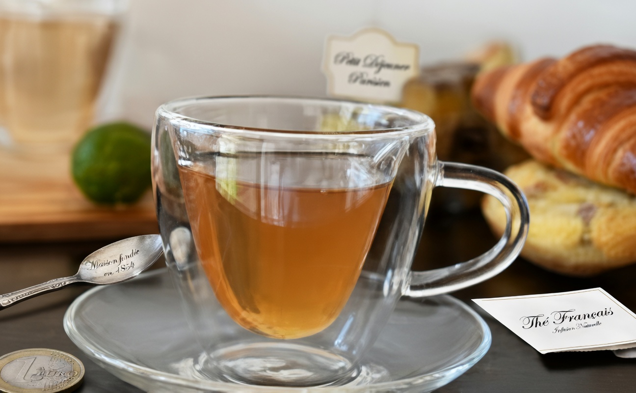 Guérison naturelle à 60 ans : la boisson à la peau de banane, au pouliot et au curcuma qui a changé ma vie