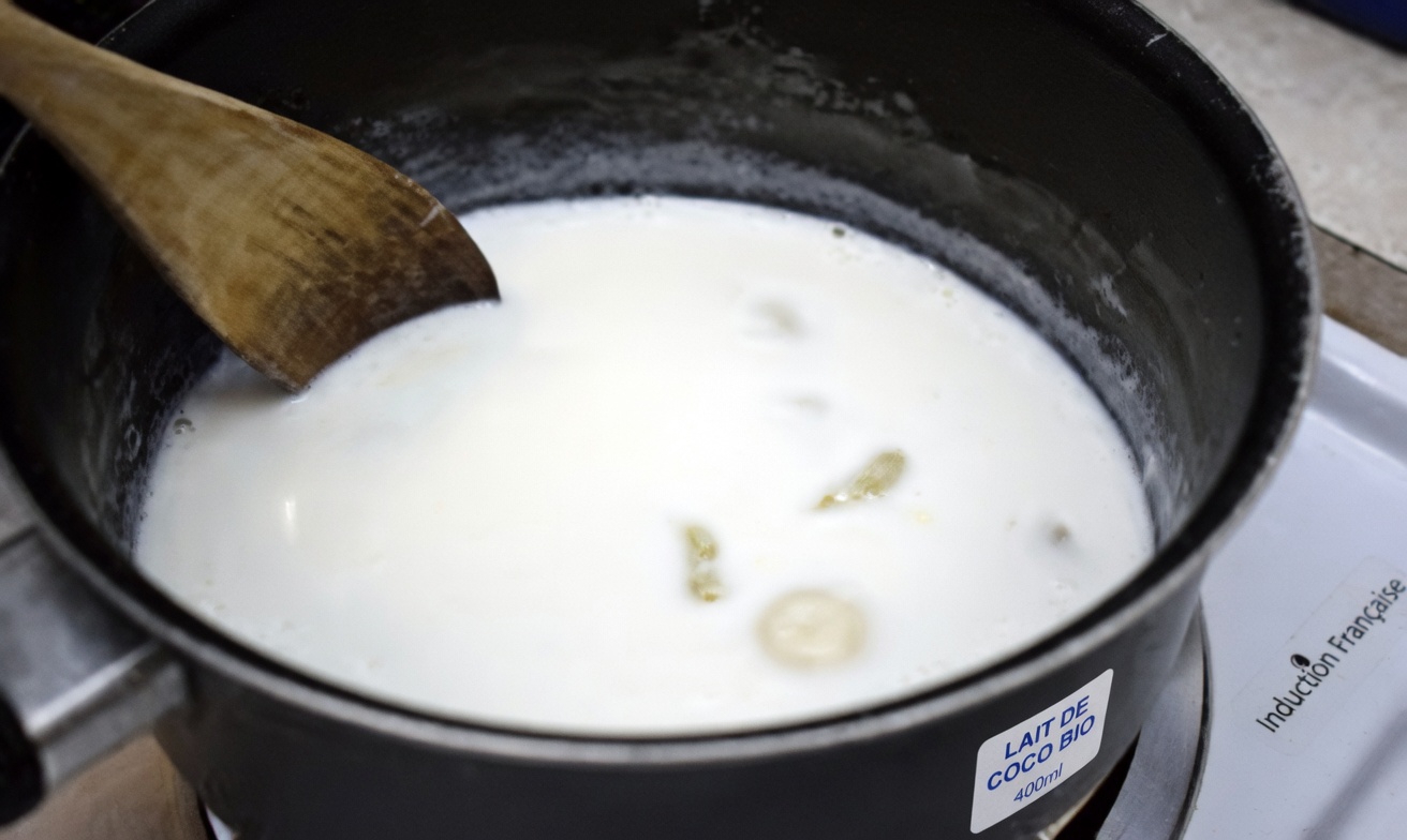 Boire de l’ail bouilli dans du lait est-il une habitude bénéfique ou un risque à connaître ?