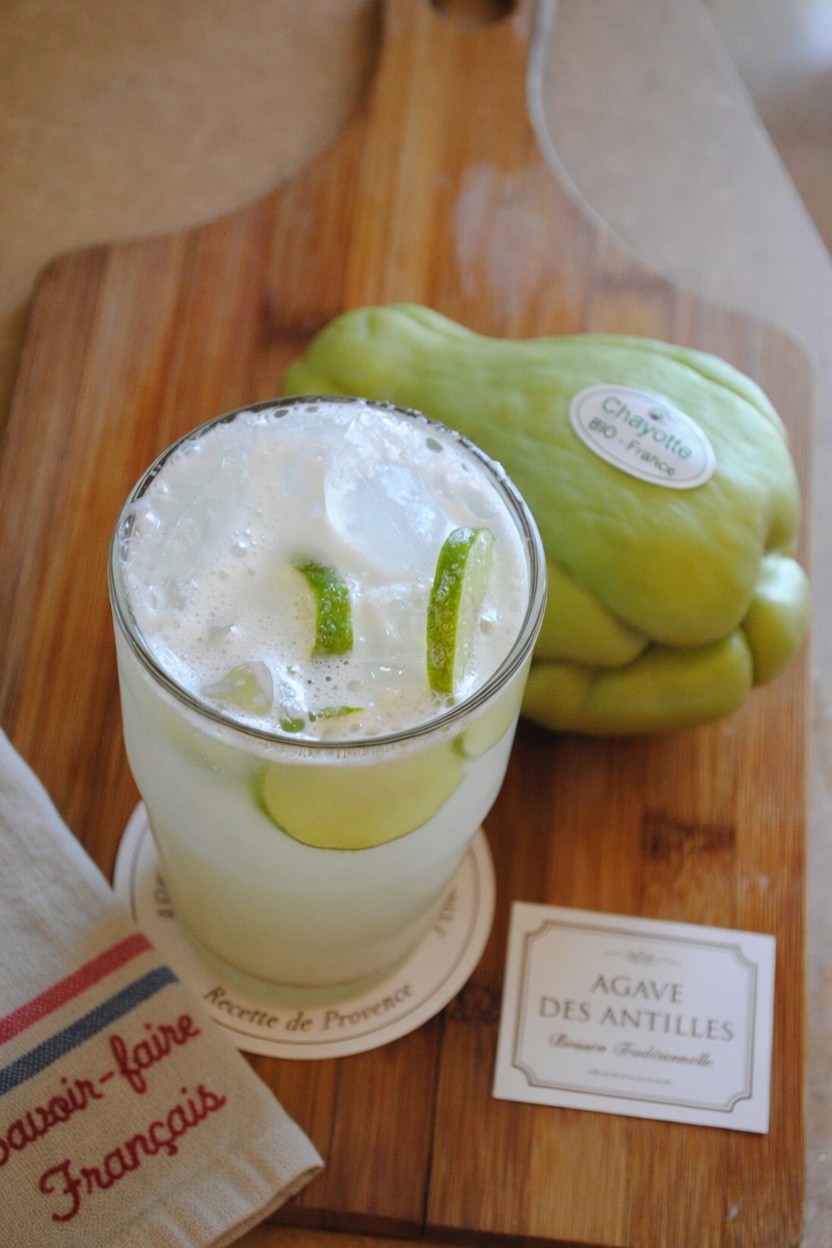 Comment préparer un jus rafraîchissant de chayote et de citron vert : recette facile et conseils pour votre routine bien-être quotidienne