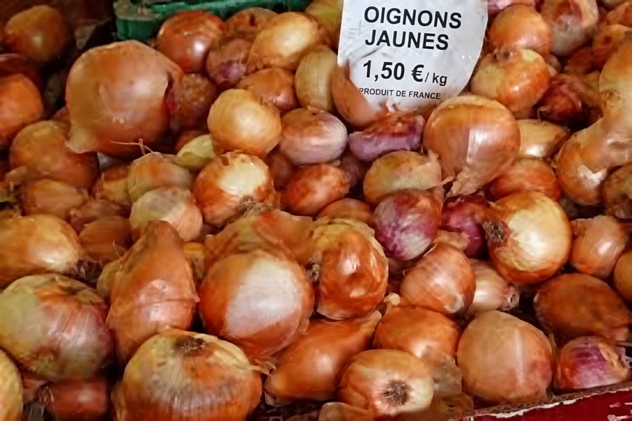 Oignon pour les yeux : le remède naturel de 5 minutes que beaucoup découvrent