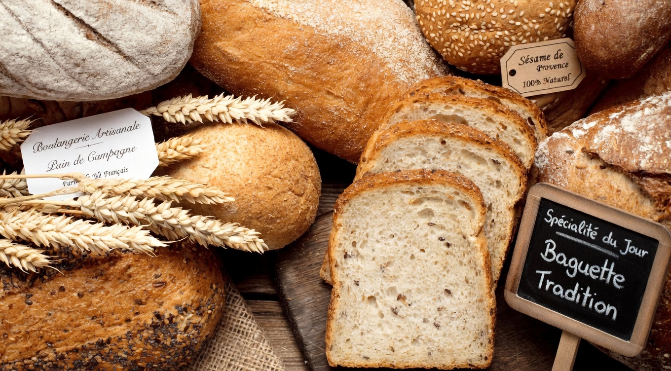 L’erreur n° 1 que font la plupart des gens en congelant le pain et comment le garder frais et sûr