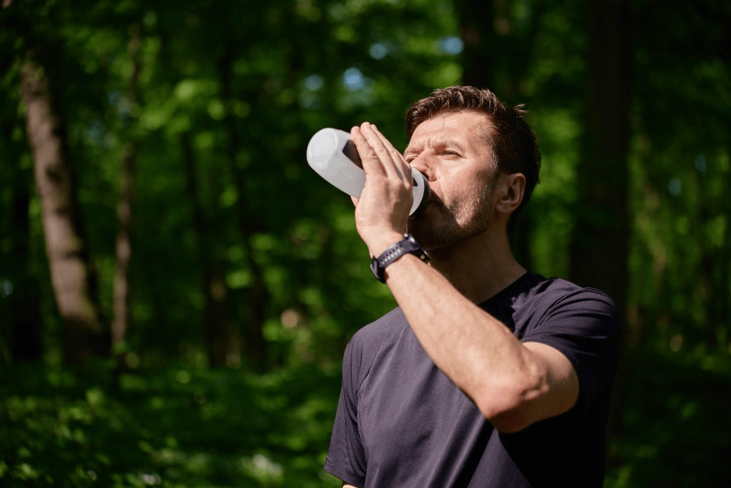 Libérez votre vitalité : découvrez 10 façons douces de booster naturellement votre testostérone après 50 ans pour les hommes