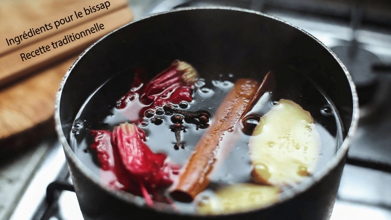 Découvrez le rituel réconfortant du bissap épicé au gingembre, à la cannelle, aux clous de girofle et au citron