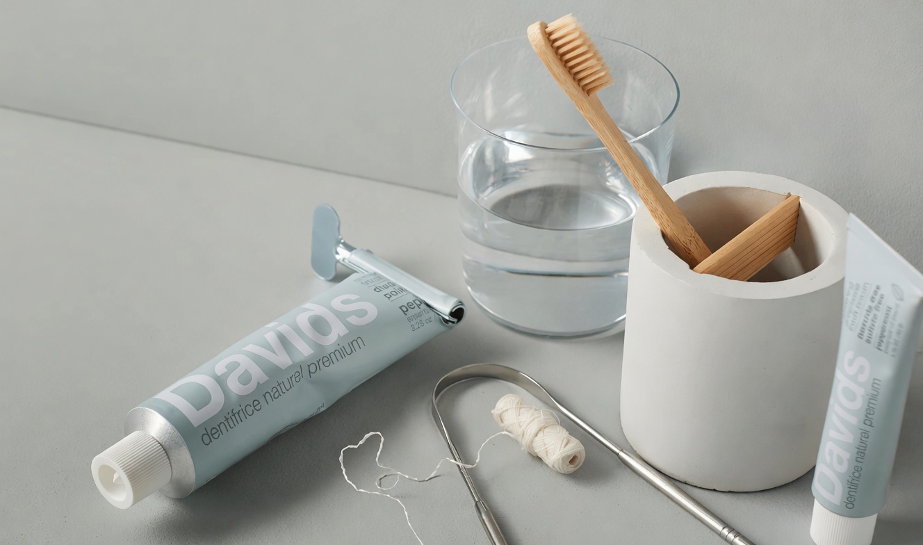 Poudre de coquille d’œuf et dentifrice : obtenez des dents sans tartre naturellement à la maison