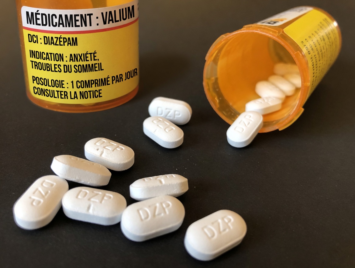 Ce médicament antidouleur courant affecte-t-il discrètement la santé cardiaque des seniors ? Ce que tout adulte de plus de 60 ans doit savoir