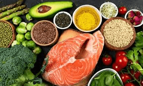 8 aliments courants susceptibles d’augmenter les problèmes de prostate (les limiter pourrait favoriser une meilleure santé)