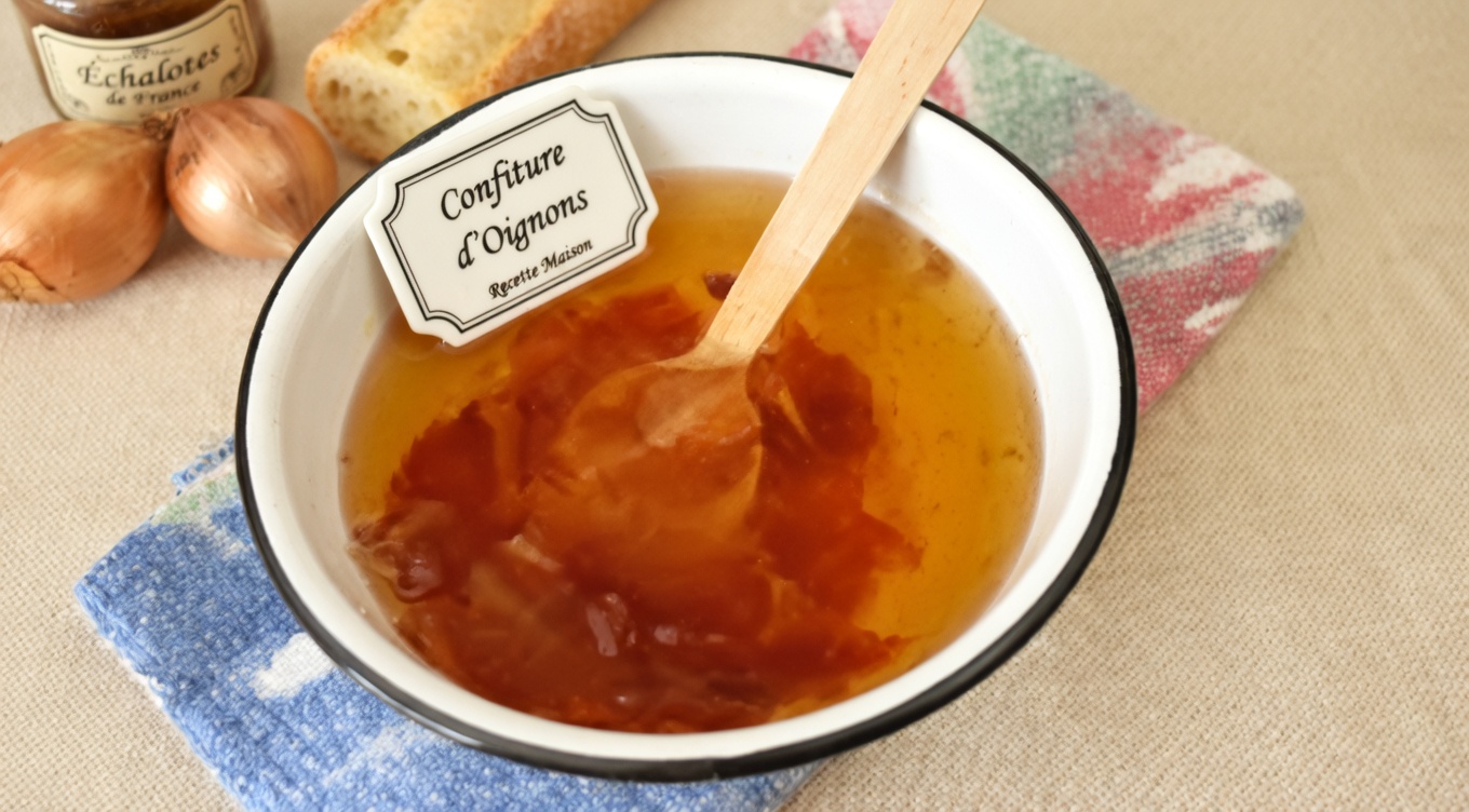 Thé à la peau d’oignon : le remède caché que les hommes utilisent pour soulager la vessie et la prostate