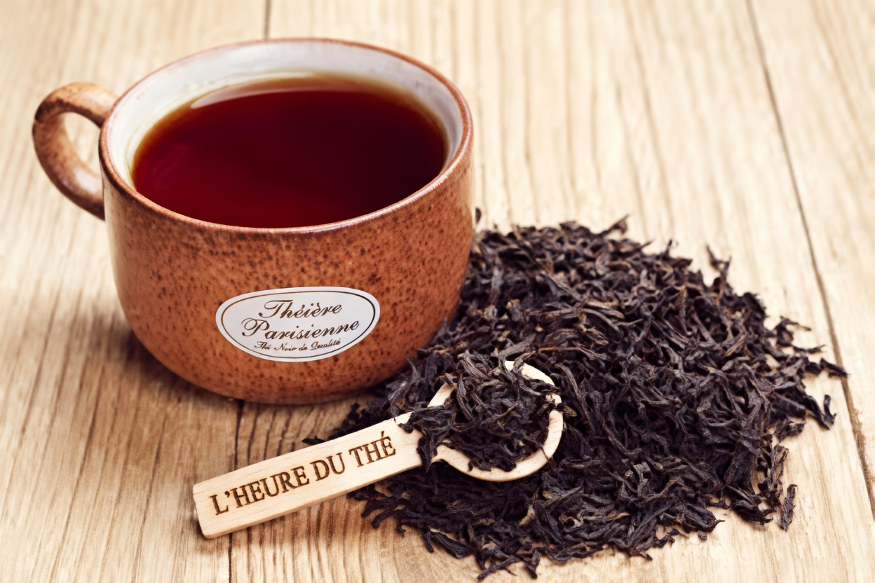 Plus de 60 ans ? Ces 3 thés pourraient aider à soutenir la santé musculaire et la confiance en marchant