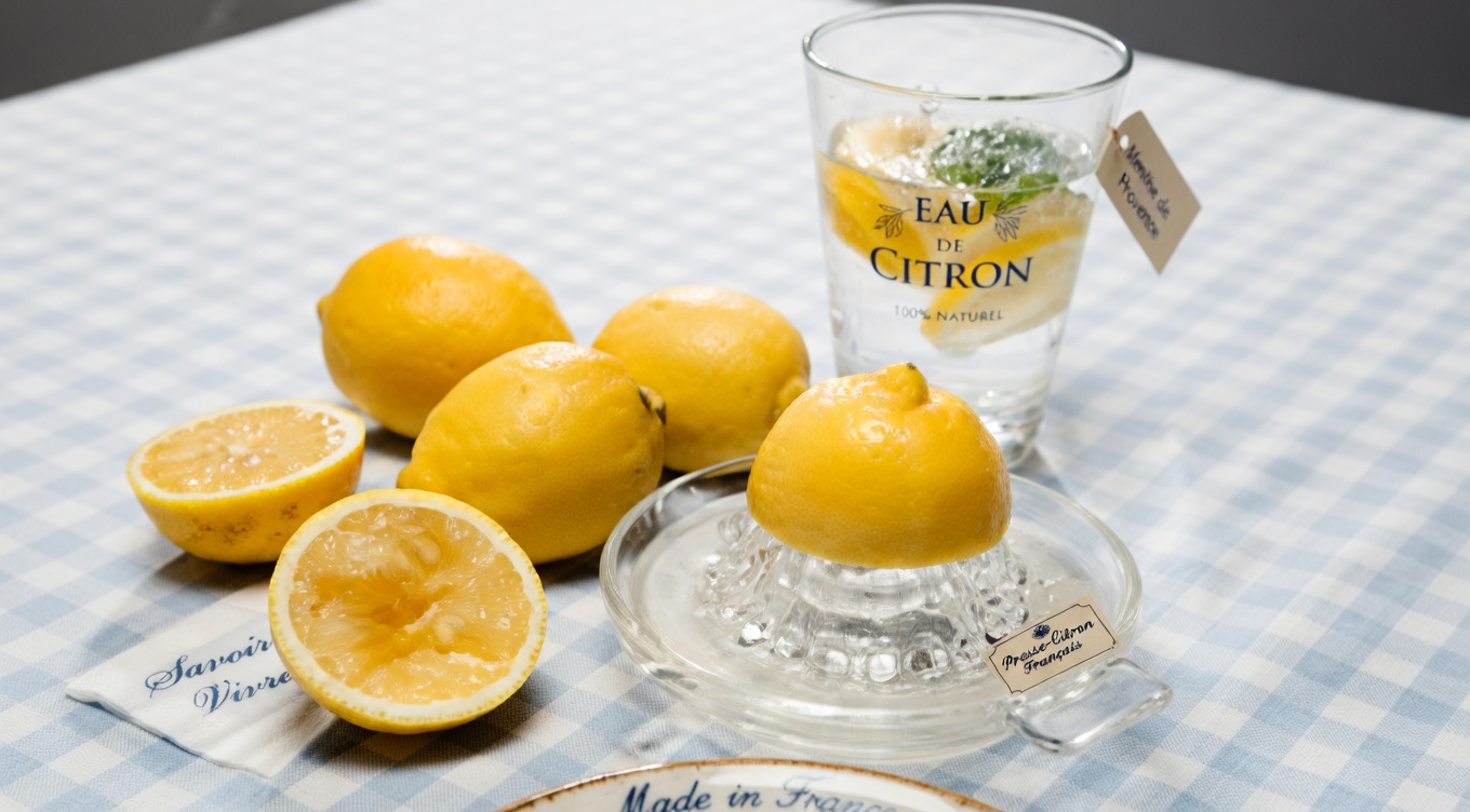 La boisson maison à 2 ingrédients qui aide à réduire la graisse du ventre