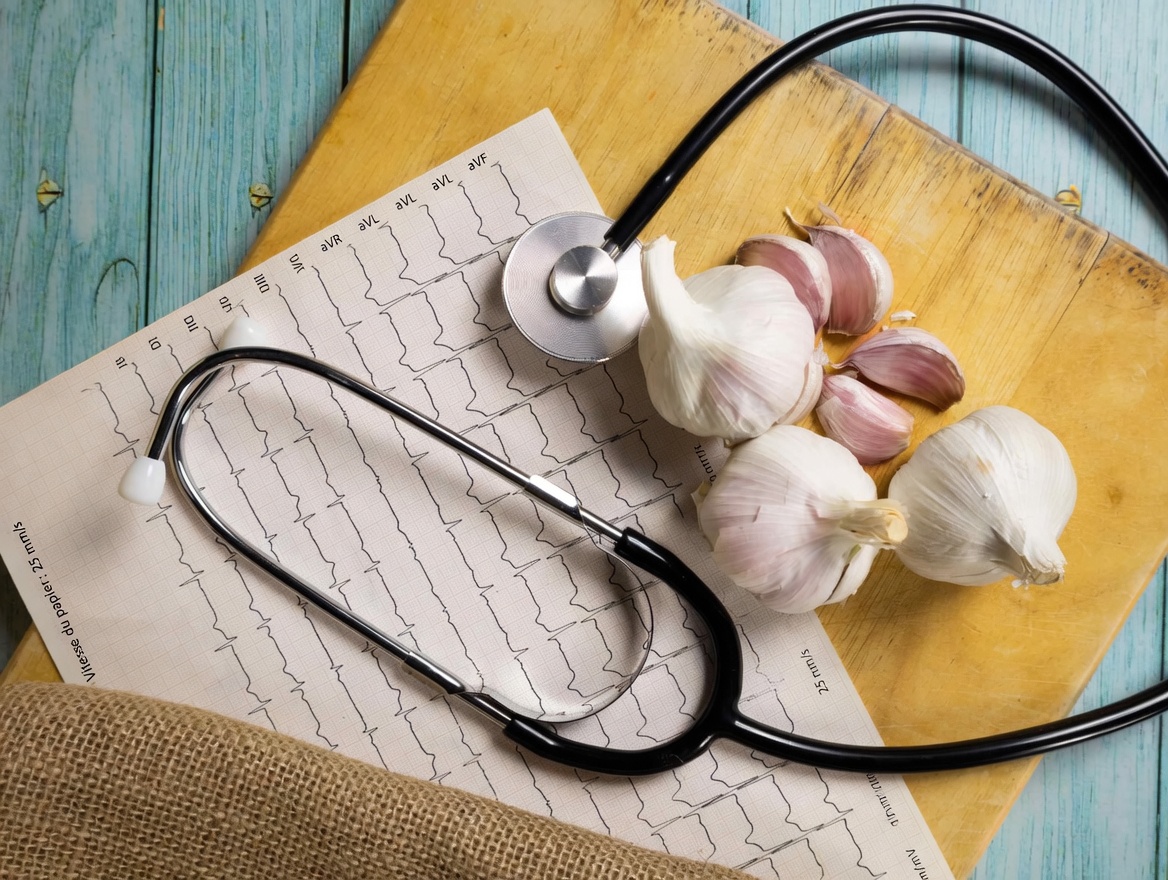 Débloquer le bien-être : ce qui se passe lorsque vous mangez deux gousses d’ail cru par jour