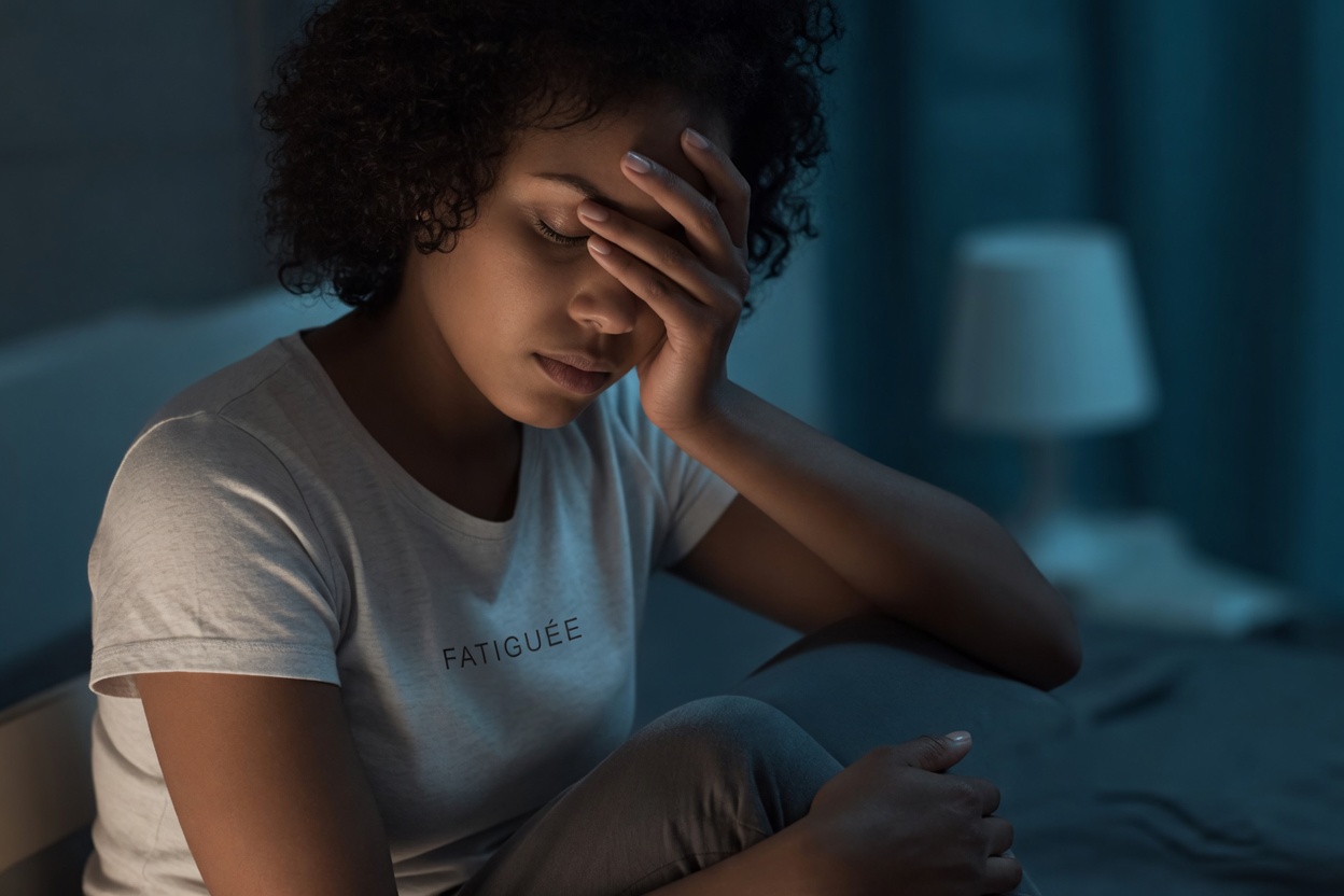 Pourquoi vous réveillez-vous entre 3 h et 5 h du matin chaque nuit ? Exploration des causes et des stratégies pratiques pour mieux dormir