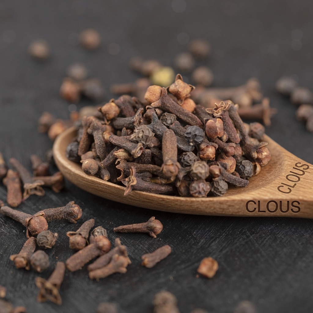 Cette petite épice pourrait-elle être le secret du bien-être des seniors vanté par le Dr Sebi ?