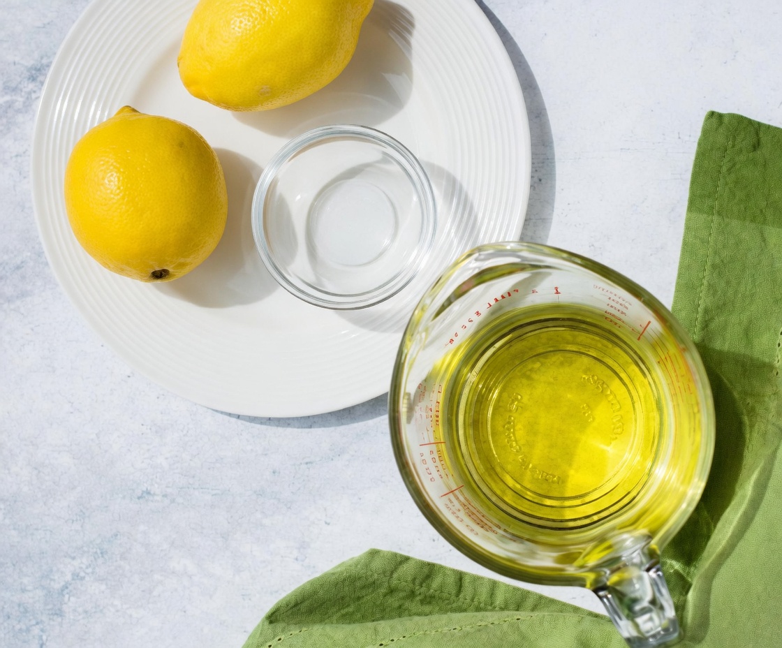 Huile d’olive et citron pour la circulation : pourquoi les seniors parlent-ils de cette habitude matinale ?