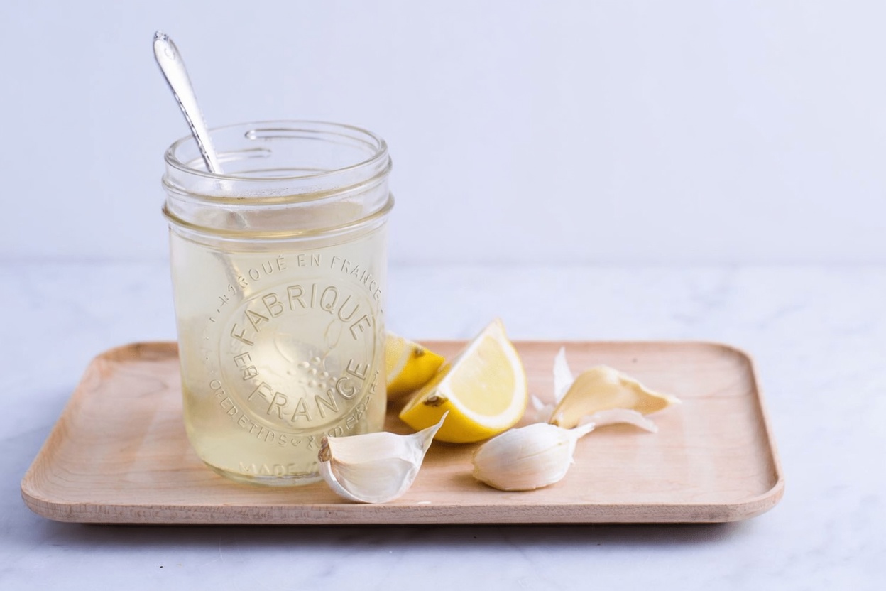 Boostez votre cœur naturellement : la boisson piquante au citron, au citron vert et à l’ail qui pourrait favoriser une circulation sanguine saine