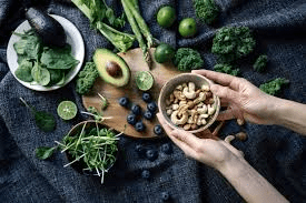 Dites adieu aux crampes aux jambes : 8 vitamines dont chaque senior a besoin pour des jambes plus fortes