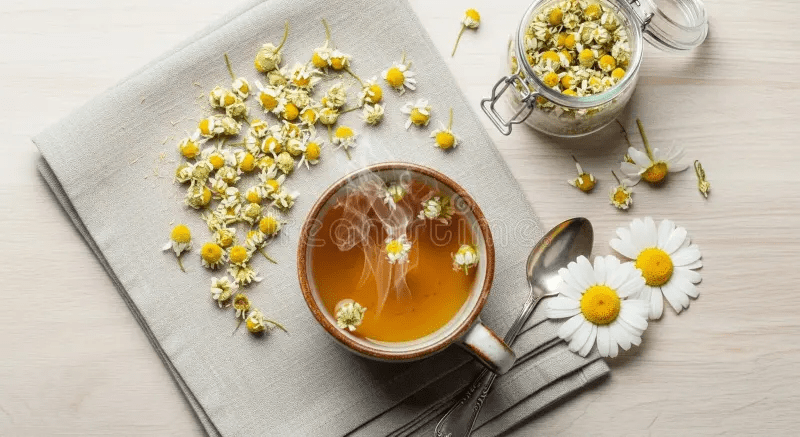 Plus de 60 ans ? Vous réveillez au milieu de la nuit ? Essayez ces boissons apaisantes au coucher pour un sommeil plus profond et plus réparateur