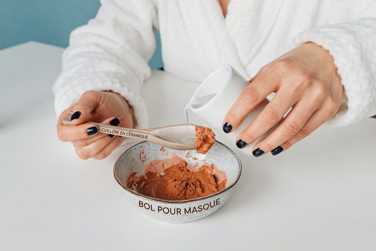 Arrêtez de vous raser : exploration de l’astuce populaire d’épilation à l’oignon et au dentifrice