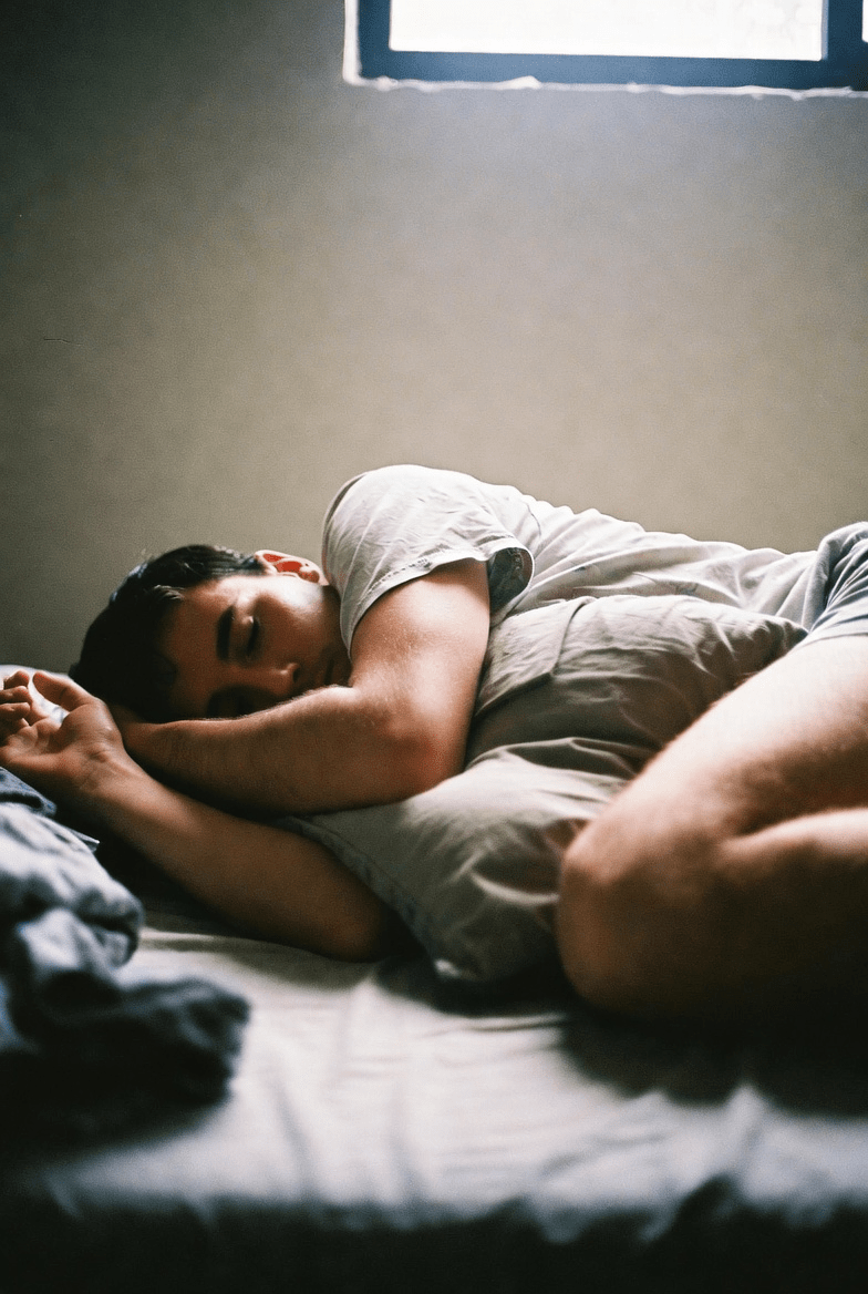 Arrêtez de dormir comme ça ! Des moyens simples de protéger votre colonne vertébrale pendant votre repos