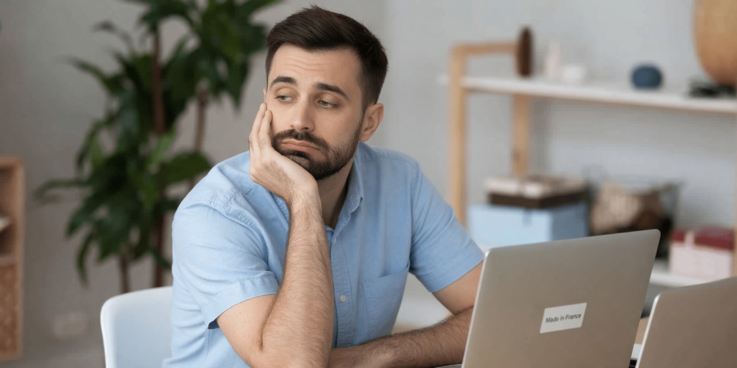 Effets secondaires de l’atorvastatine expliqués : ce qu’il faut savoir, ce qu’il faut surveiller et des conseils pratiques au quotidien