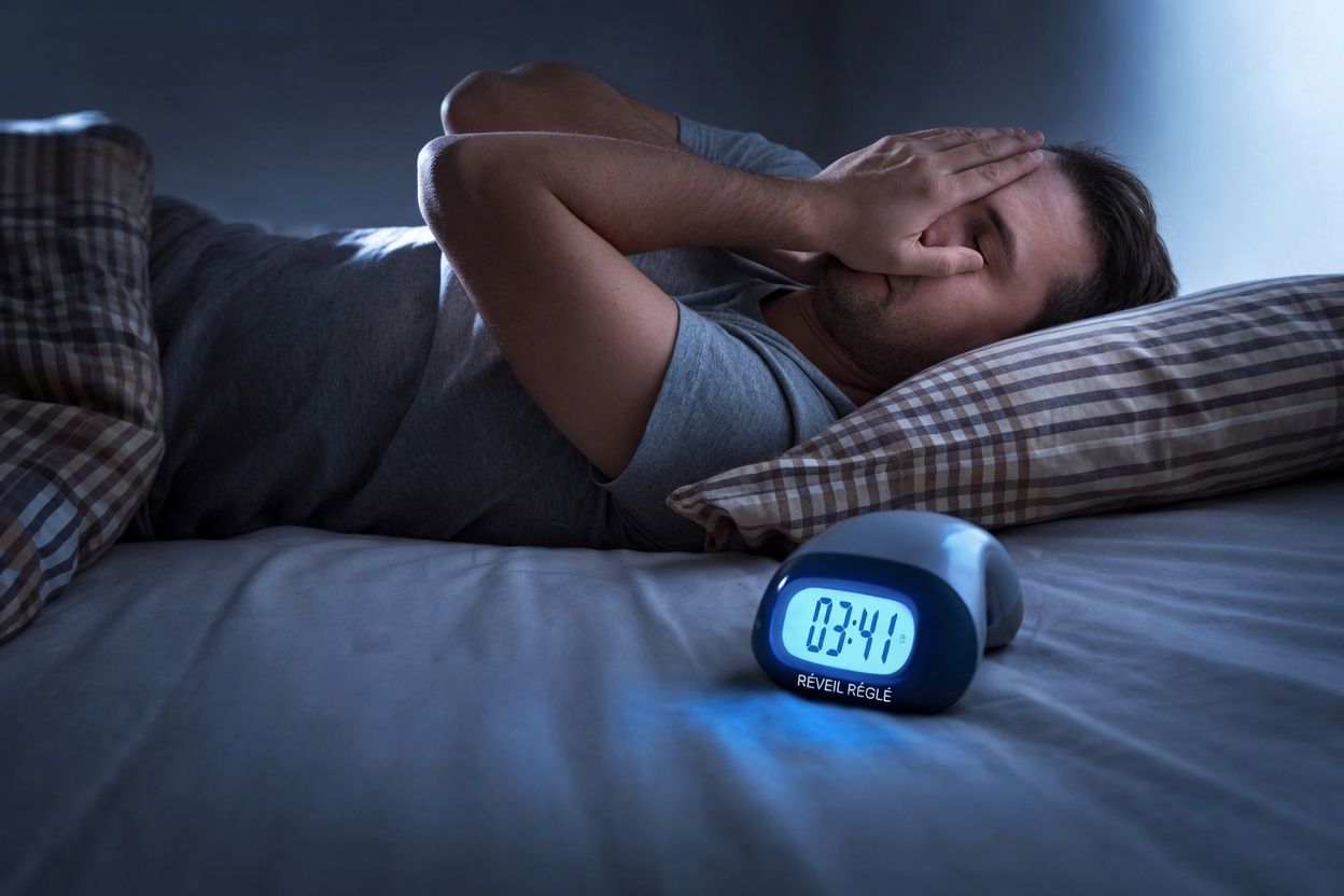 Pourquoi vous réveillez-vous sans cesse la nuit pour uriner ? L’impact caché sur votre sommeil et votre vie quotidienne – et des habitudes simples qui pourraient aider