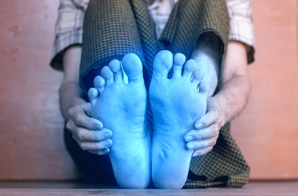 Seniors : Découvrez ce simple mouvement de jambe en position assise pour une meilleure circulation sanguine dans les jambes et un confort au quotidien