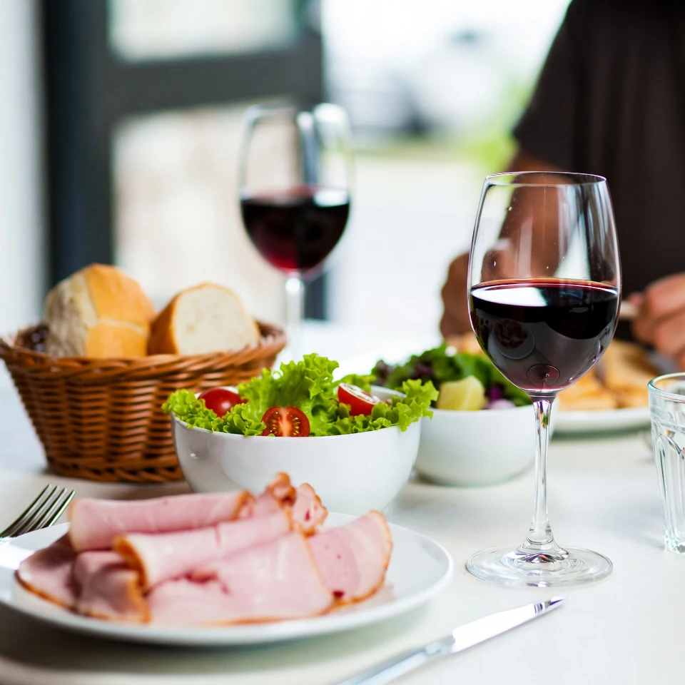 Développer sa masse musculaire après 60 ans : pourquoi vos muscles peuvent disparaître sans ce nutriment clé dans votre alimentation
